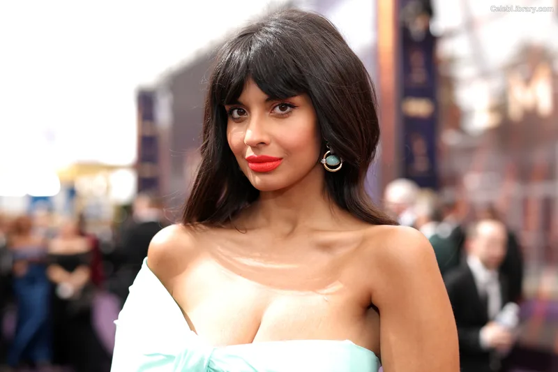 Jameela Jamil photo 1 of 283