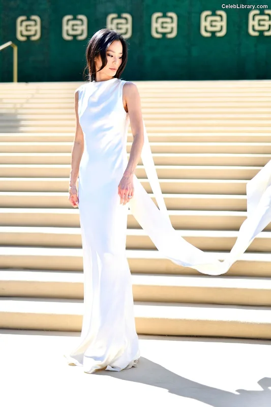 Jamie Chung photo 10 of 203