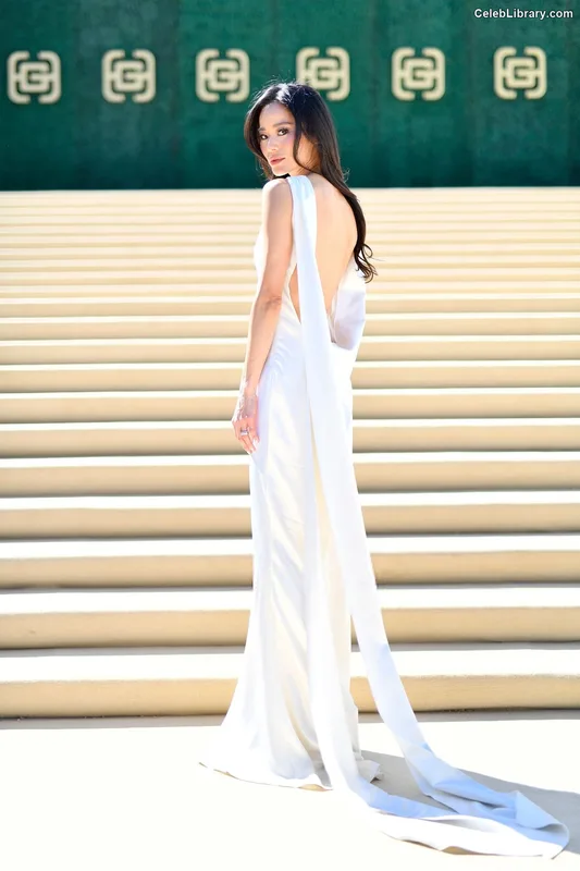 Jamie Chung photo 16 of 203
