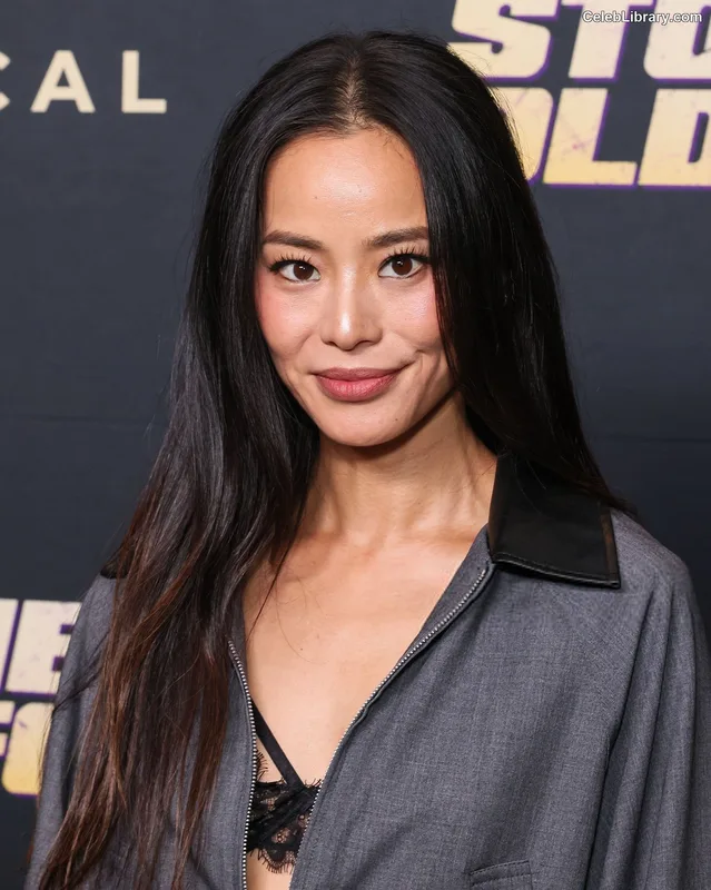 Jamie Chung photo 19 of 203
