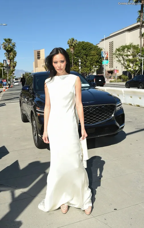 Jamie Chung photo 2 of 203