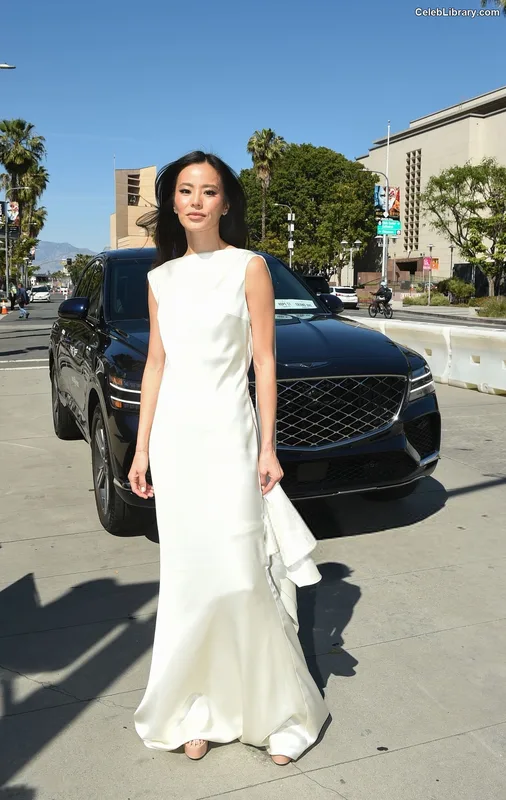 Jamie Chung photo 3 of 203