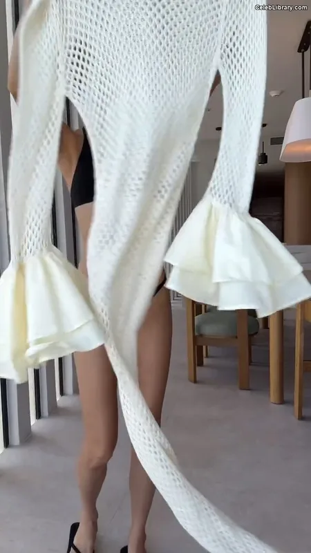 Jamie Chung photo 14 of 203