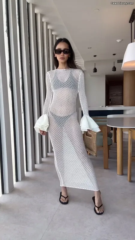 Jamie Chung photo 2 of 203