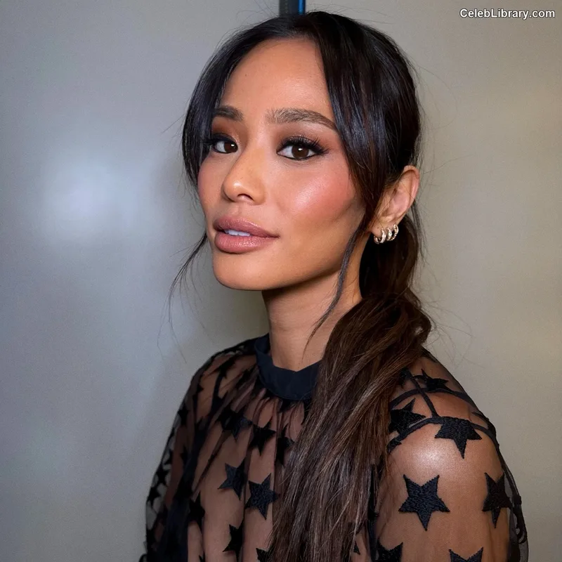 Jamie Chung photo 9 of 203