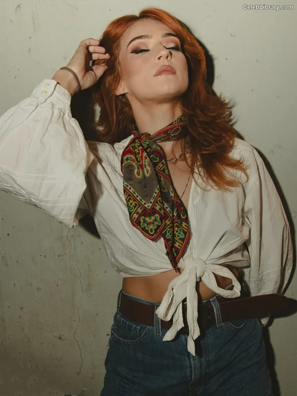 Jamie Hayter photo 8 of 432