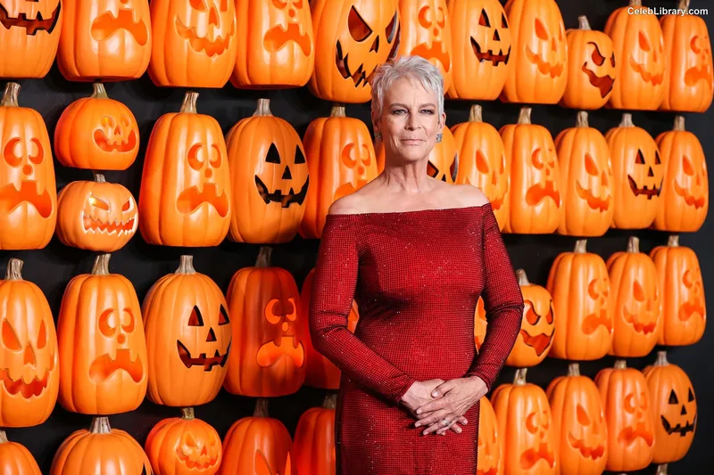 Jamie Lee Curtis photo 15 of 187