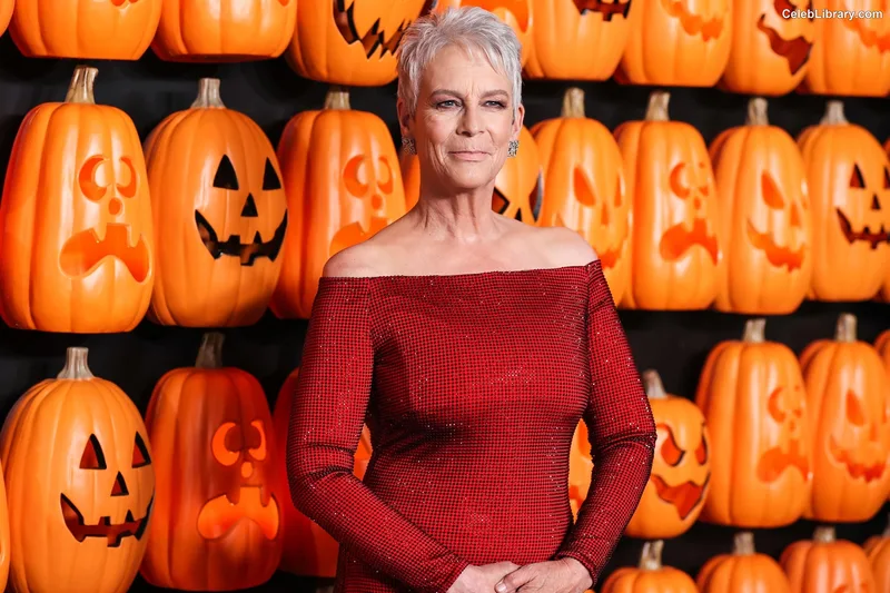 Jamie Lee Curtis photo 17 of 187