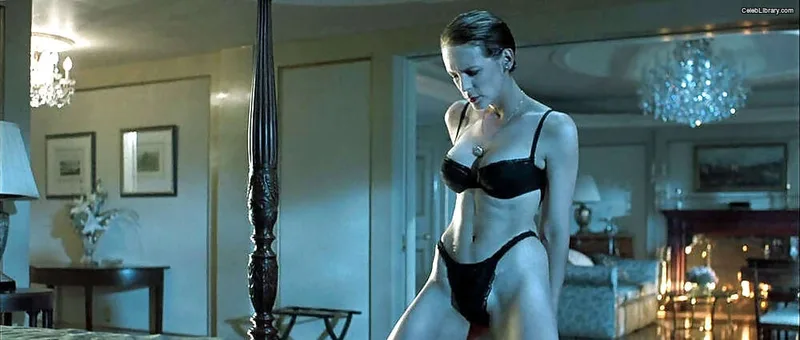 Jamie Lee Curtis photo 9 of 187