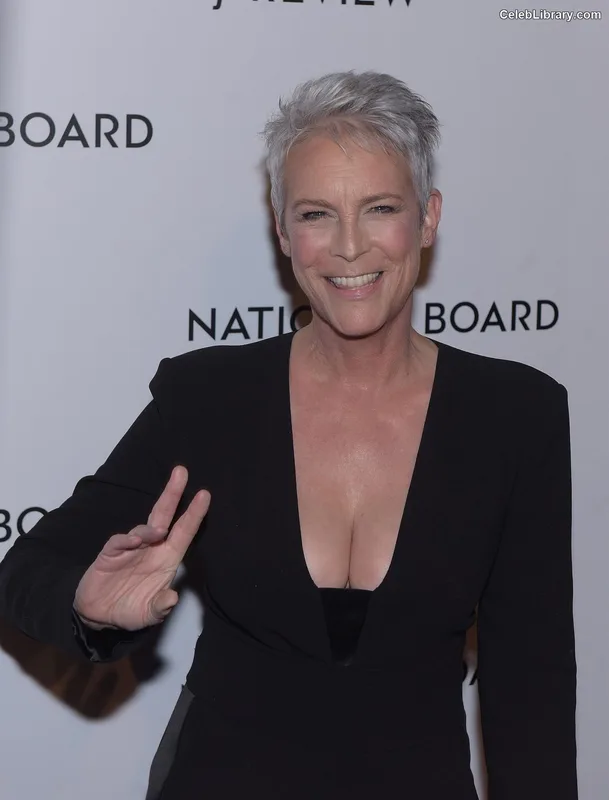 Jamie Lee Curtis photo 16 of 187