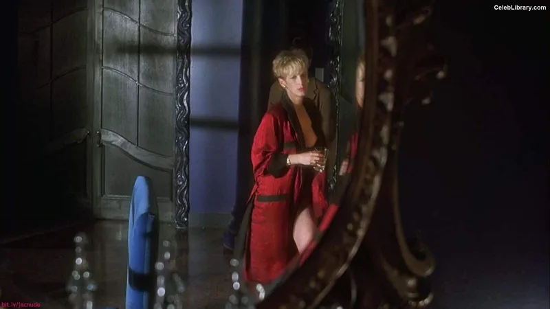 Jamie Lee Curtis photo 6 of 187