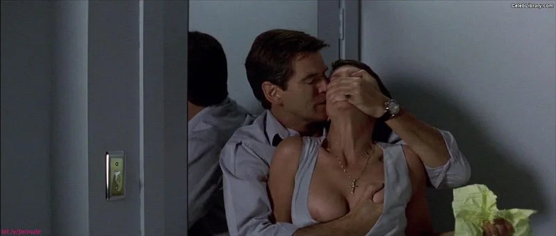Jamie Lee Curtis photo 21 of 187
