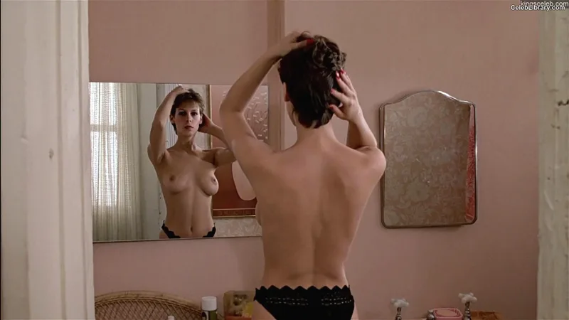 Jamie Lee Curtis photo 5 of 187