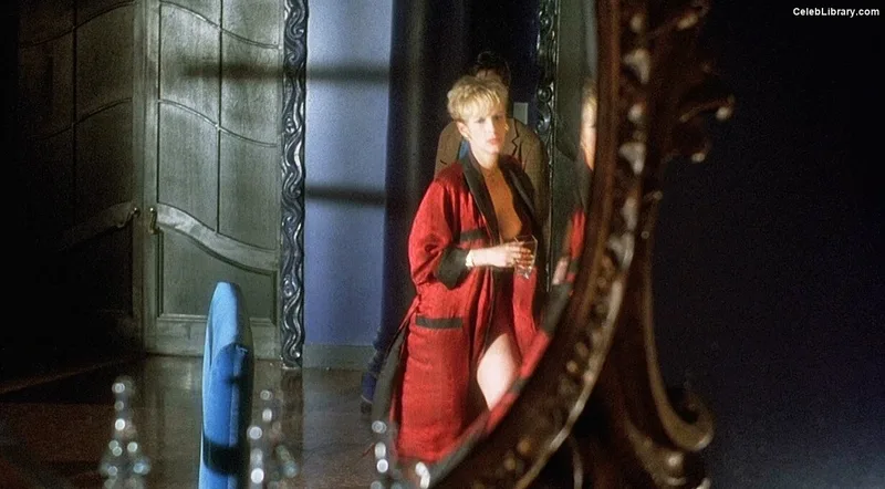 Jamie Lee Curtis photo 23 of 187