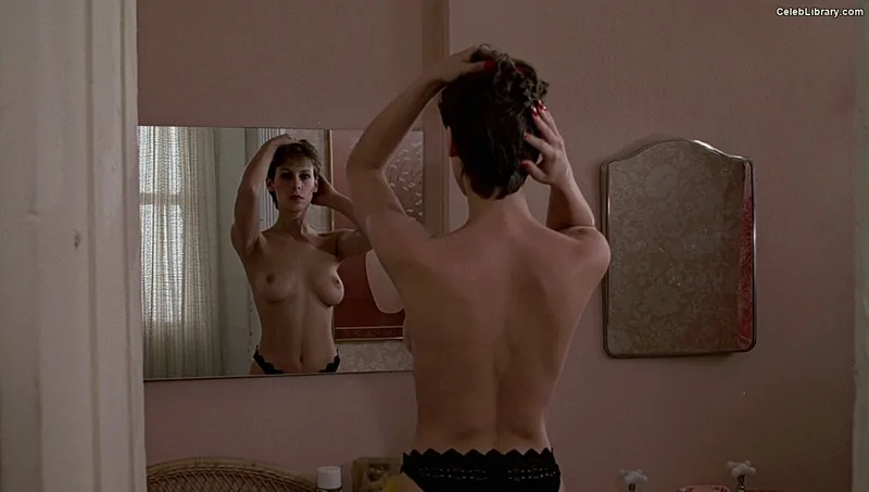 Jamie Lee Curtis photo 19 of 187