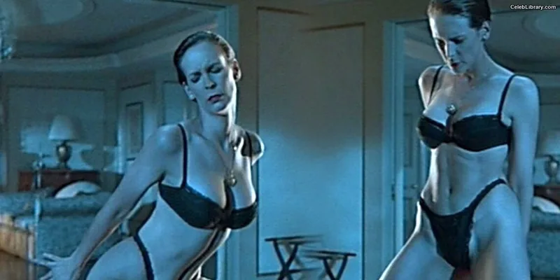 Jamie Lee Curtis photo 7 of 187