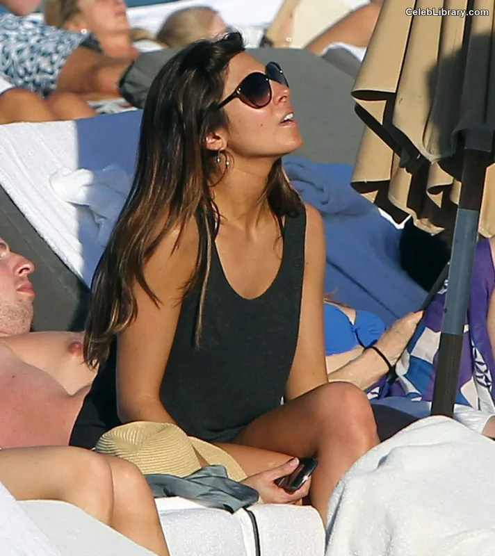 Jamie-Lynn Sigler photo 23 of 154