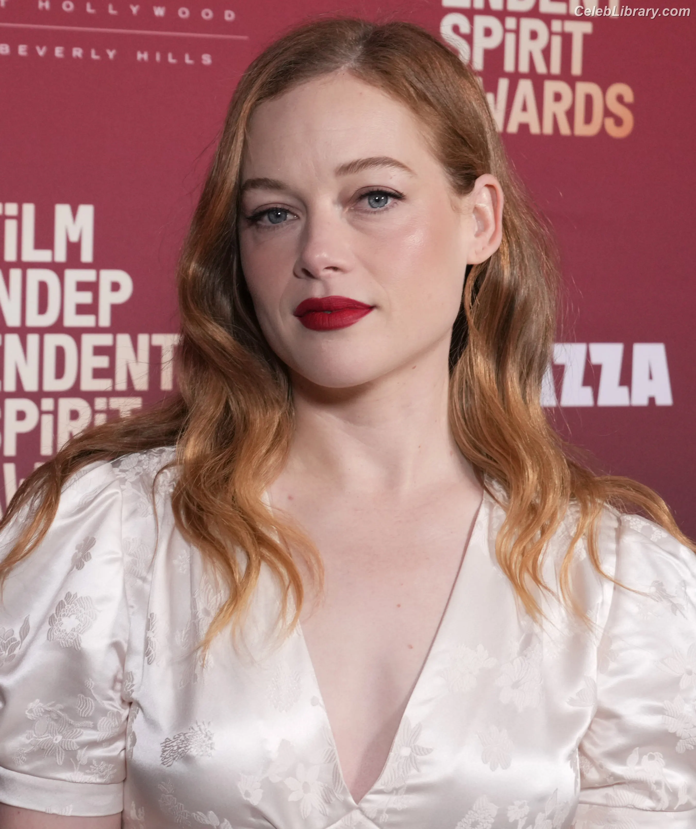Jane Levy photo 1 of 190