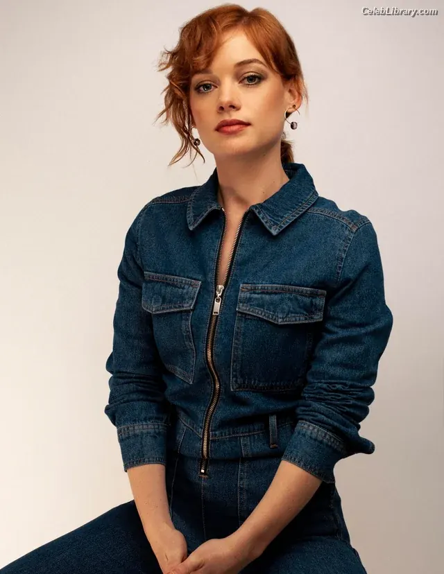 Jane Levy photo 18 of 190
