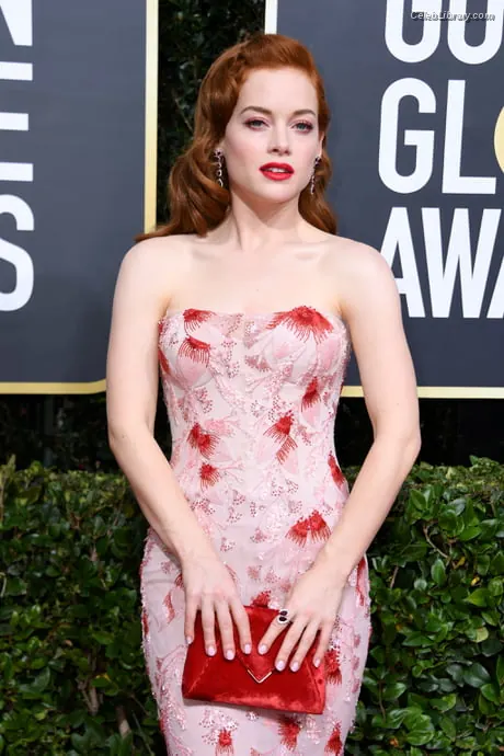 Jane Levy photo 10 of 190