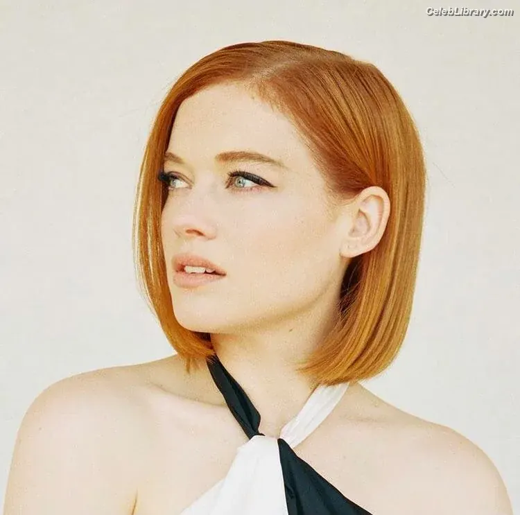 Jane Levy photo 22 of 190