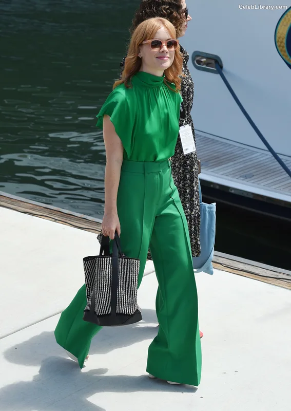 Jane Levy photo 23 of 186