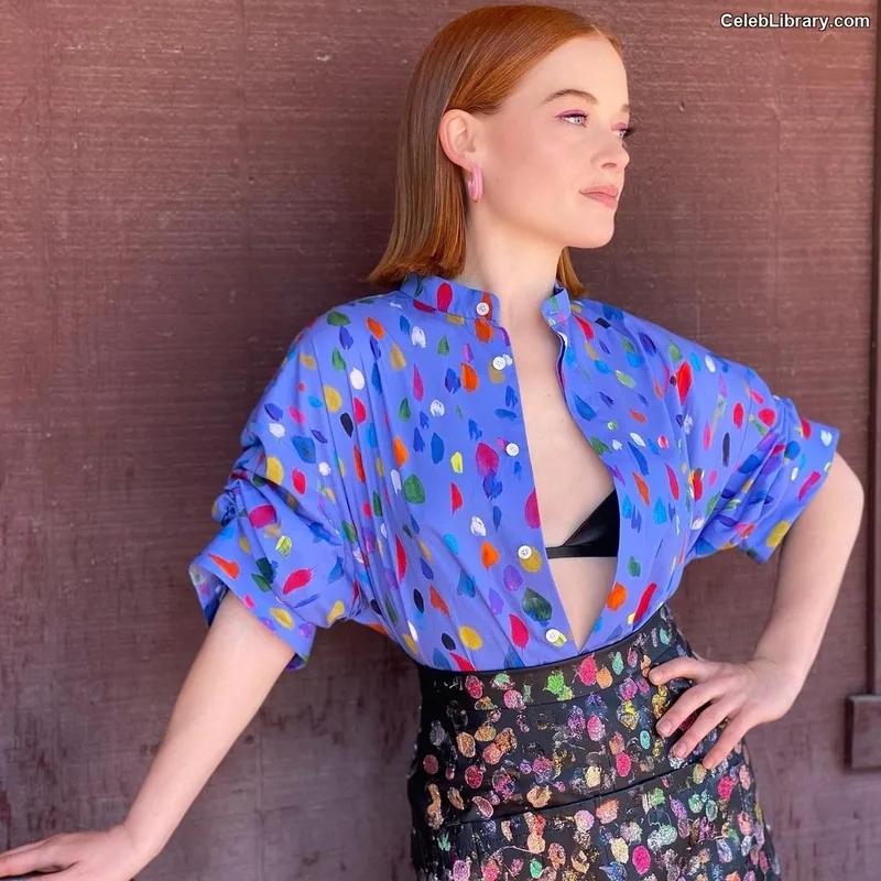 Jane Levy photo 6 of 186