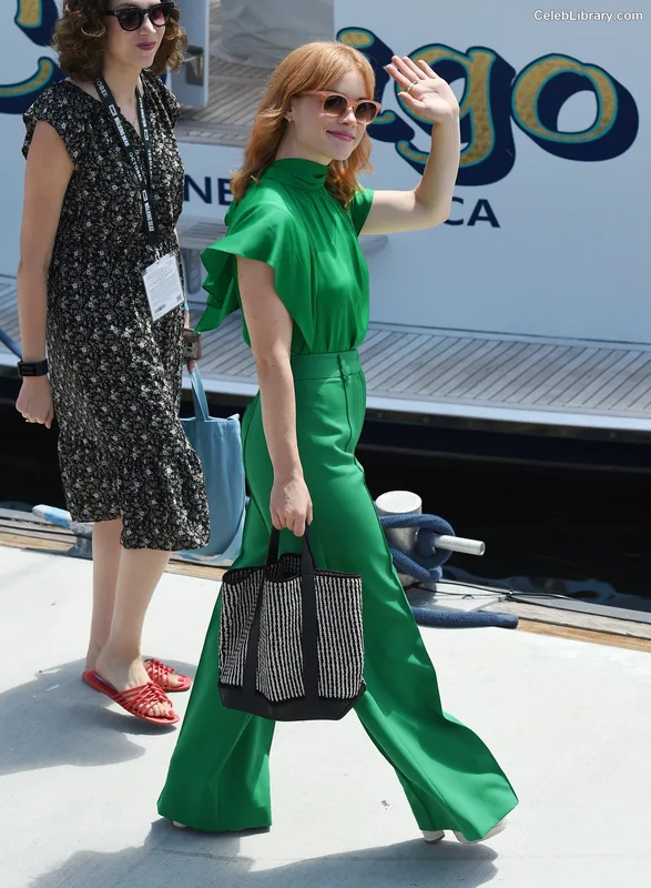 Jane Levy photo 5 of 186