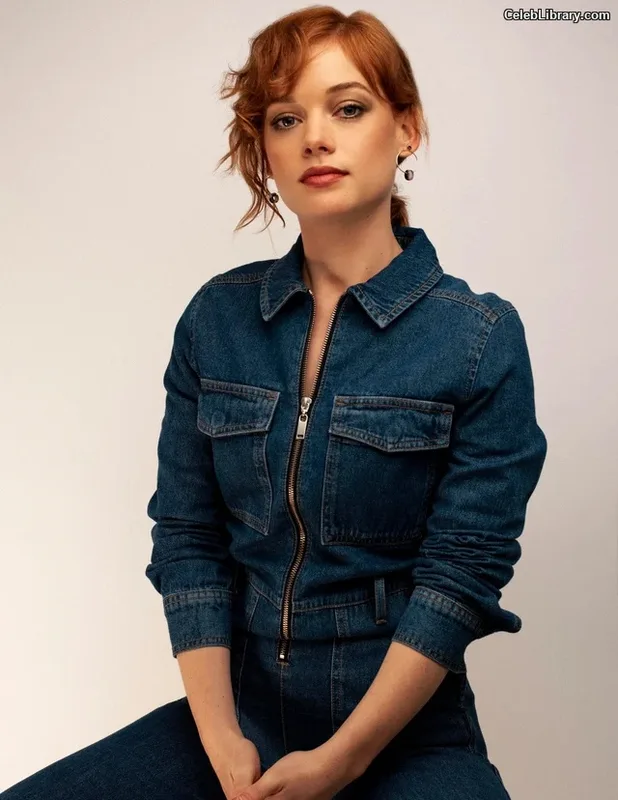 Jane Levy photo 13 of 186