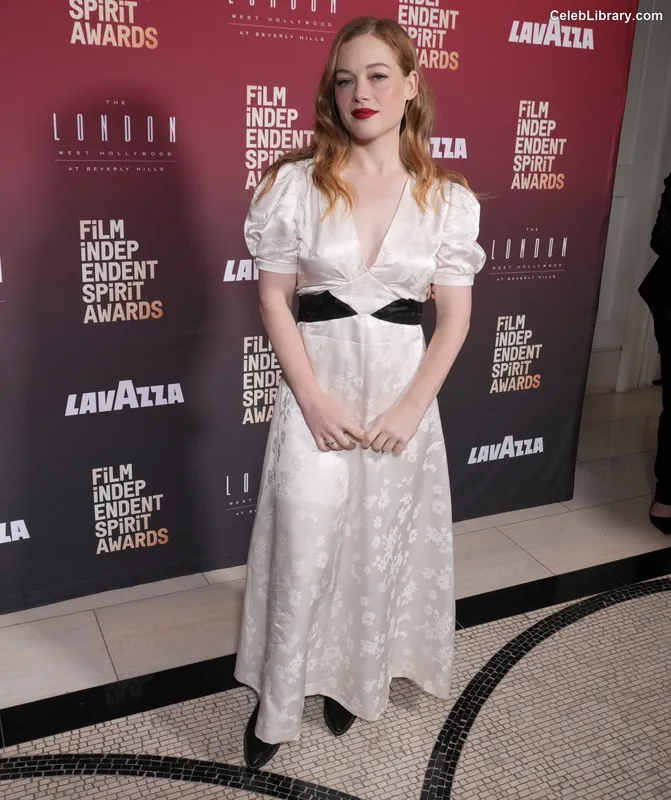 Jane Levy photo 11 of 186