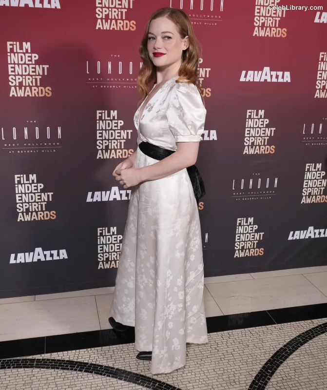 Jane Levy photo 13 of 186