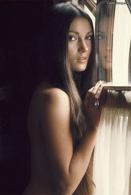 Jane Seymour photo 10 of 29