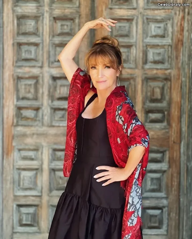 Jane Seymour photo 13 of 29