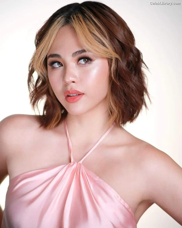 Janella Salvador photo 9 of 113