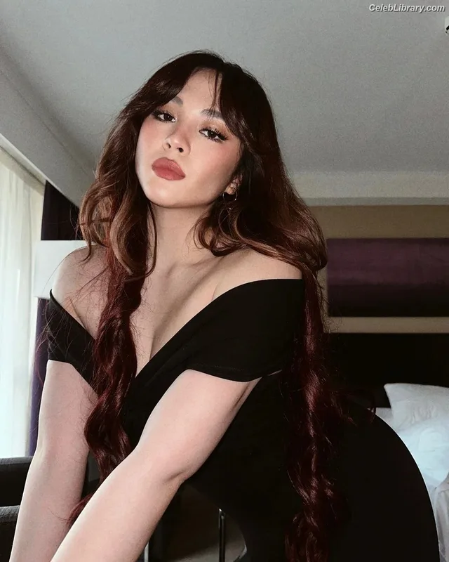 Janella Salvador photo 5 of 113