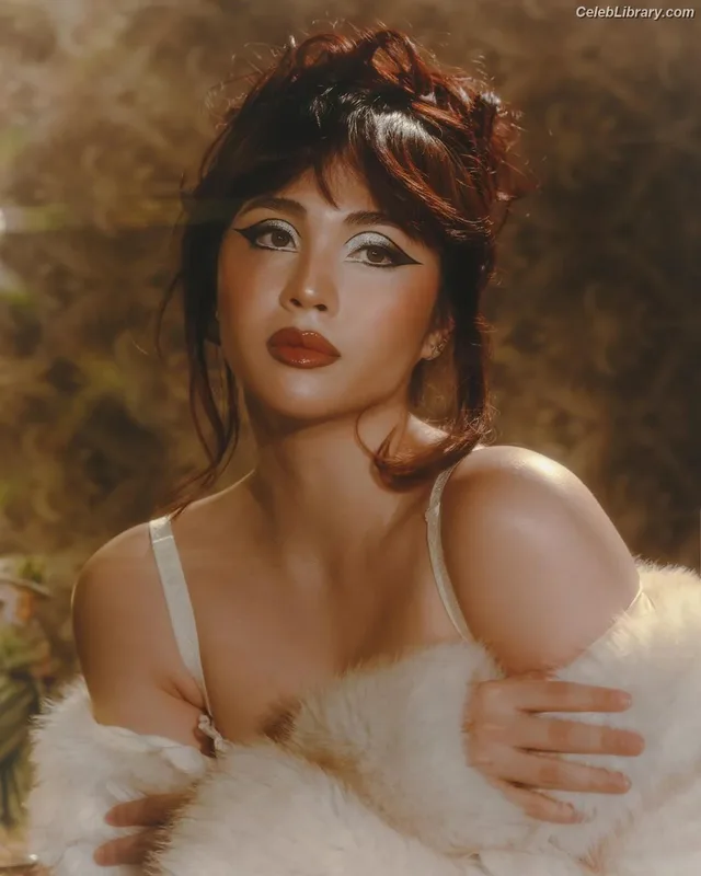 Janella Salvador photo 5 of 113