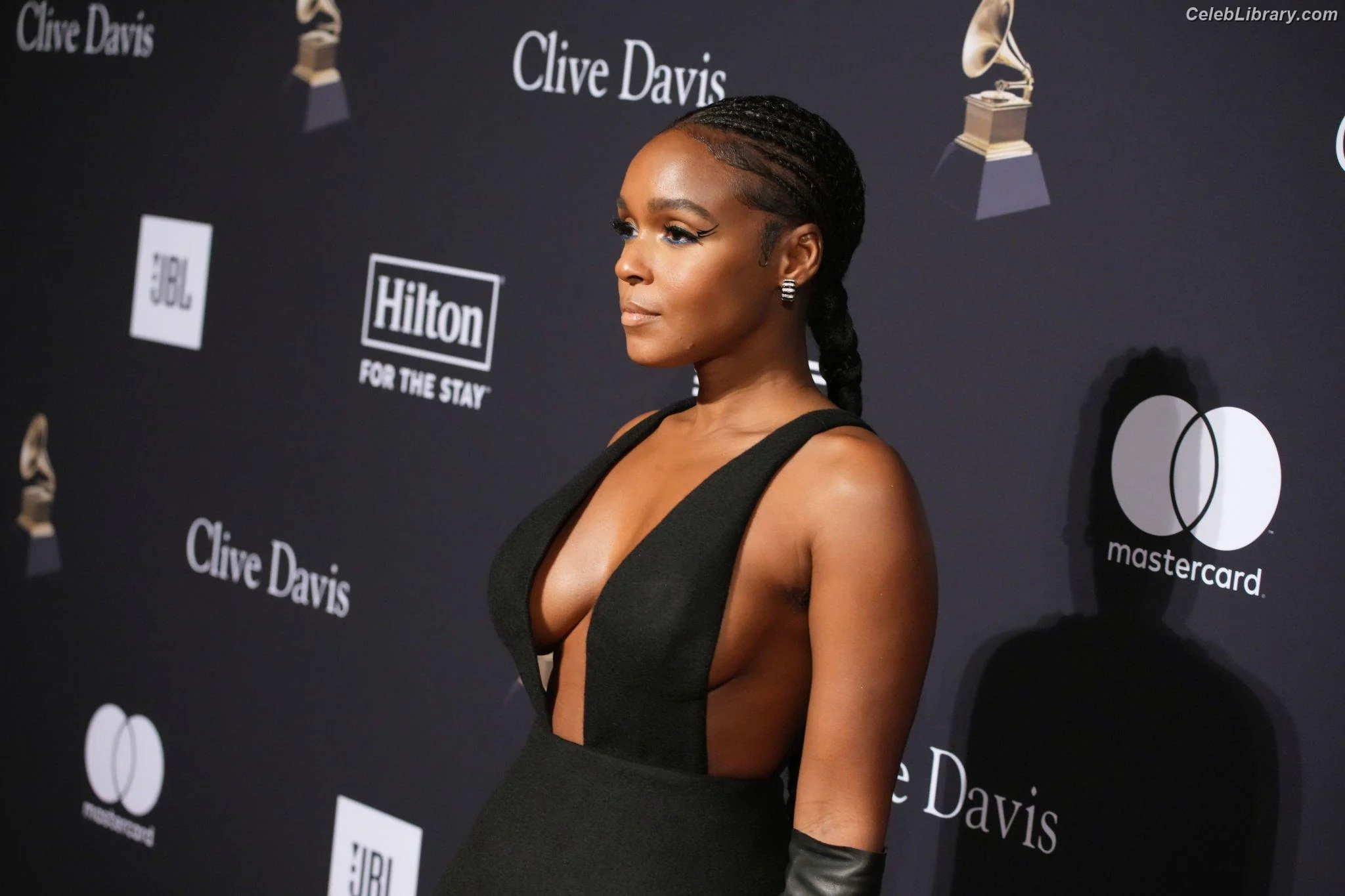 Janelle Monáe photo 16 of 264
