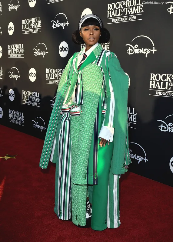 Janelle Monáe photo 6 of 265