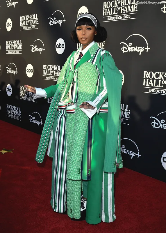 Janelle Monáe photo 8 of 265