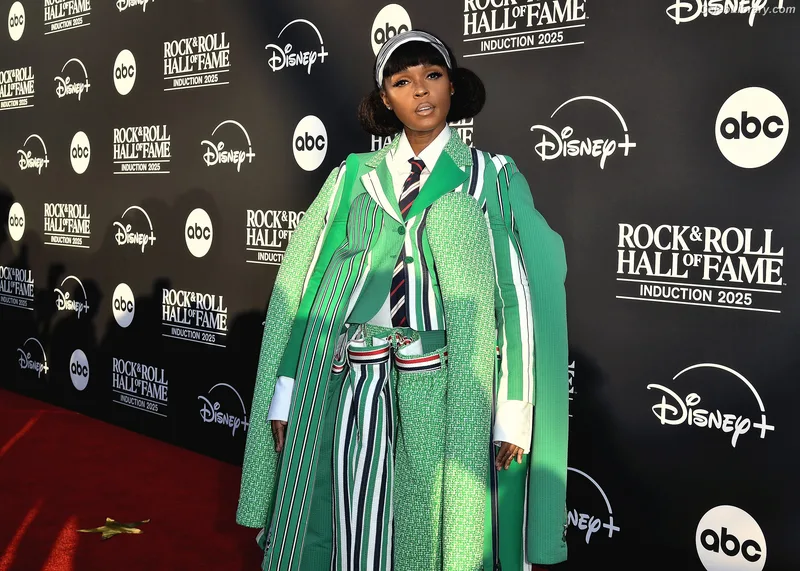 Janelle Monáe photo 15 of 265