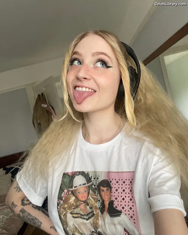 Janet Devlin photo 1 of 288