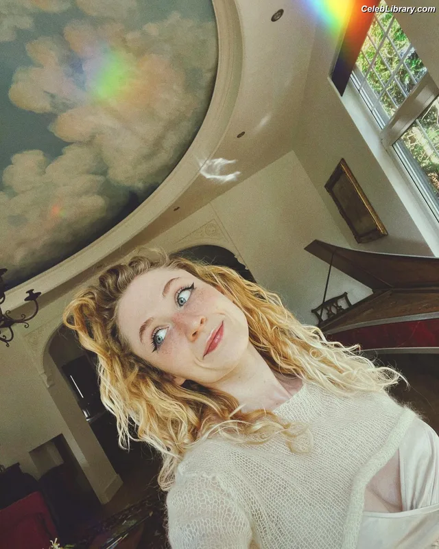 Janet Devlin photo 1 of 288