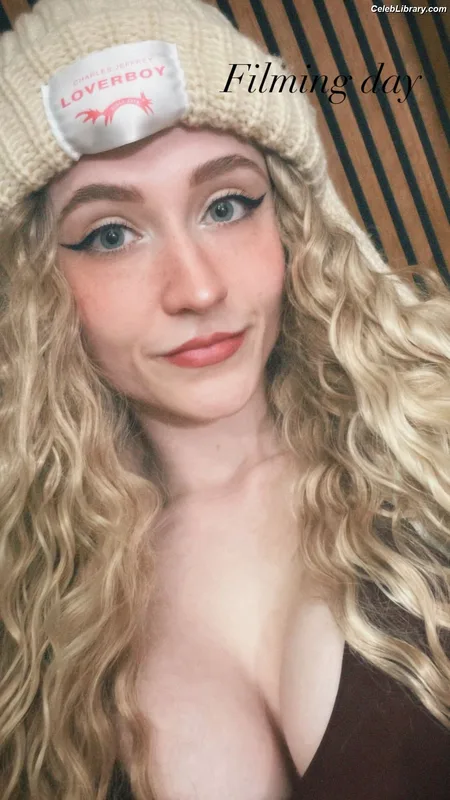 Janet Devlin photo 20 of 288
