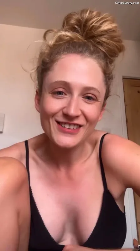 Janet Devlin photo 15 of 288