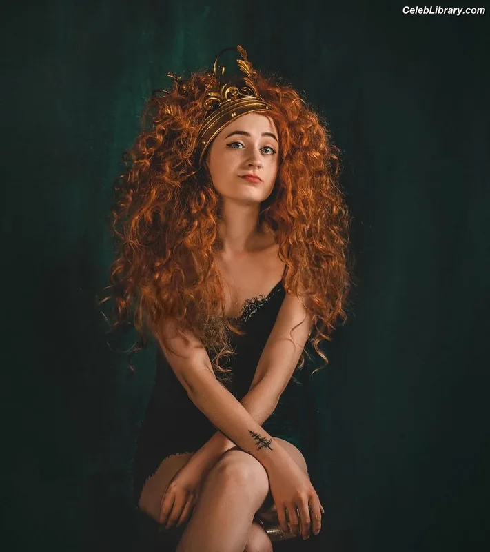 Janet Devlin photo 7 of 288
