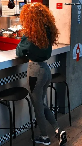 Janet Devlin photo 18 of 288
