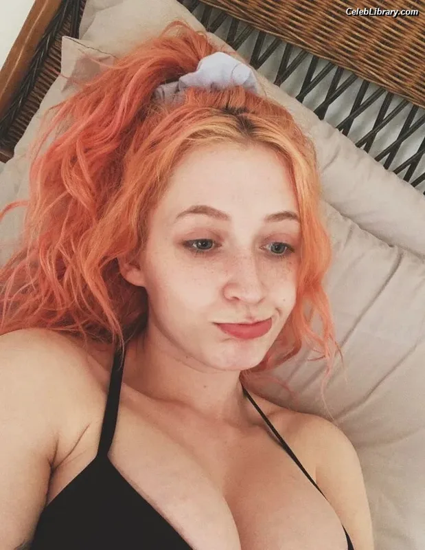Janet Devlin photo 23 of 288