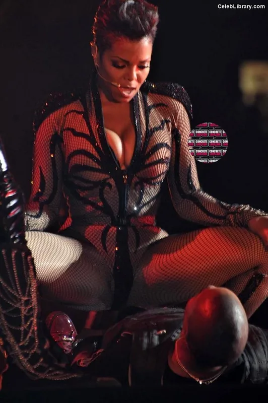 Janet Jackson photo 15 of 79