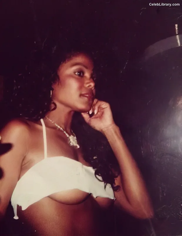 Janet Jackson photo 18 of 79
