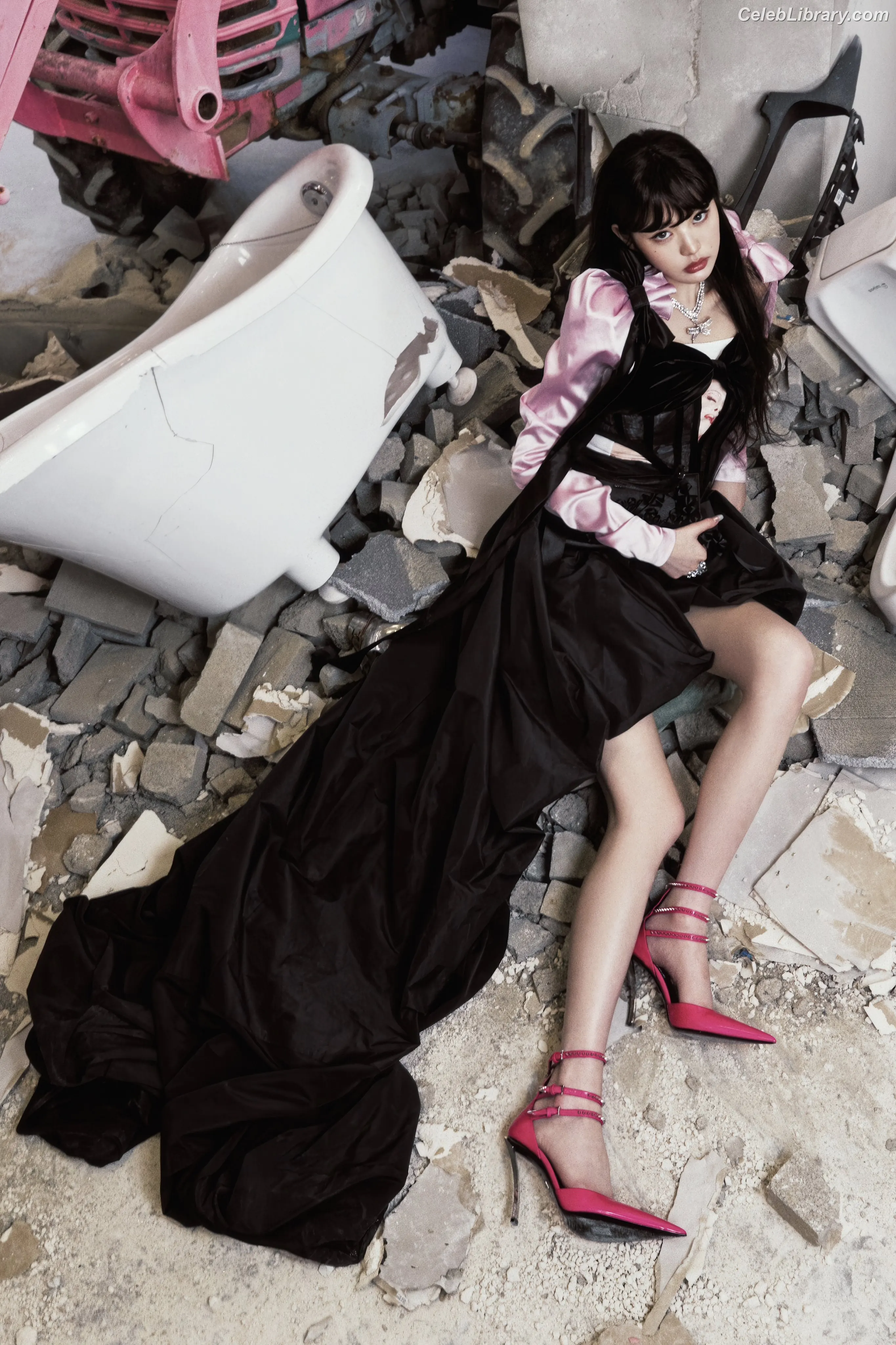 Jang Won-young  장원영 WONYOUNG photo 8 of 5845